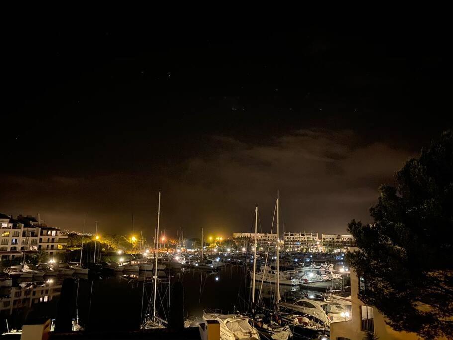 Appartamento L'Atelier Marin Sur Le Port Des Marines Cogolin Esterno foto
